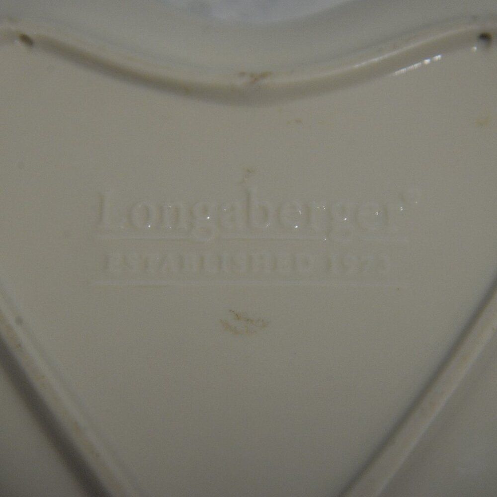 Longaberger Sweetest Heart Dish Ivory Ceramic Bowl with Pierced Ribbon Edge - Picture 9 of 10